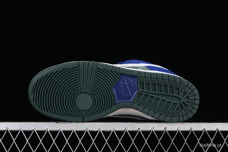 Nike SB Dunk Low Skateboarding Shoes - HF3704-400